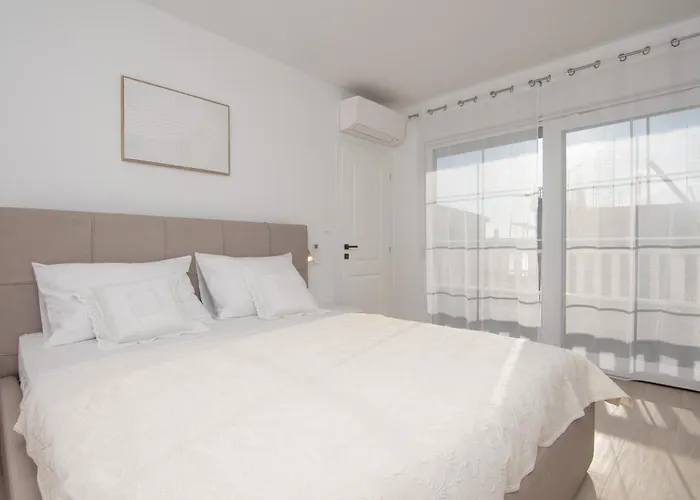 Ocean Breeze With Pool * Zaglavice