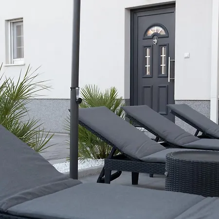 Ocean Breeze With Pool Villa