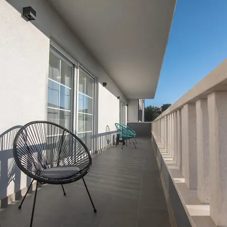 Ocean Breeze With Pool *