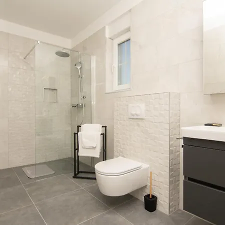 Ocean Breeze With Pool Villa Zaglavice