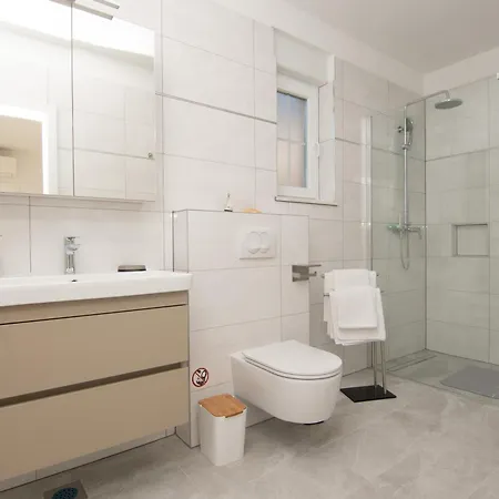 Ocean Breeze With Pool Villa Zaglavice