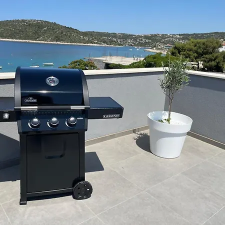 Villa Ocean Breeze With Pool Zaglavice