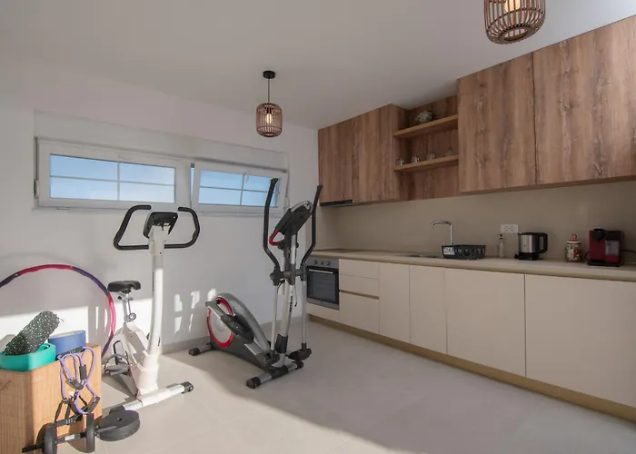 Ocean Breeze With Pool * Zaglavice