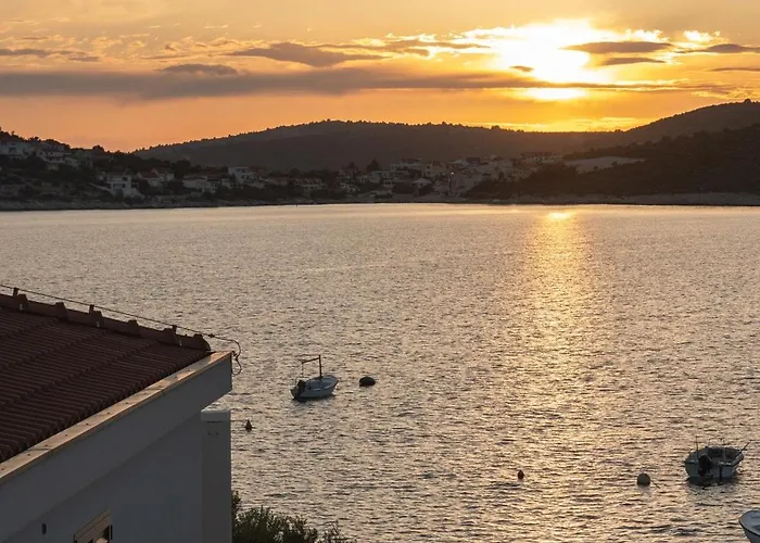 Ocean Breeze With Pool * Zaglavice