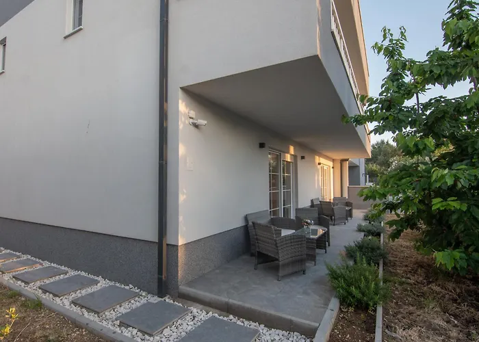 Ocean Breeze With Pool * Zaglavice