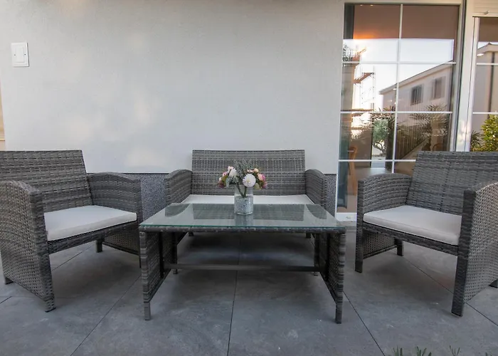 Ocean Breeze With Pool Villa